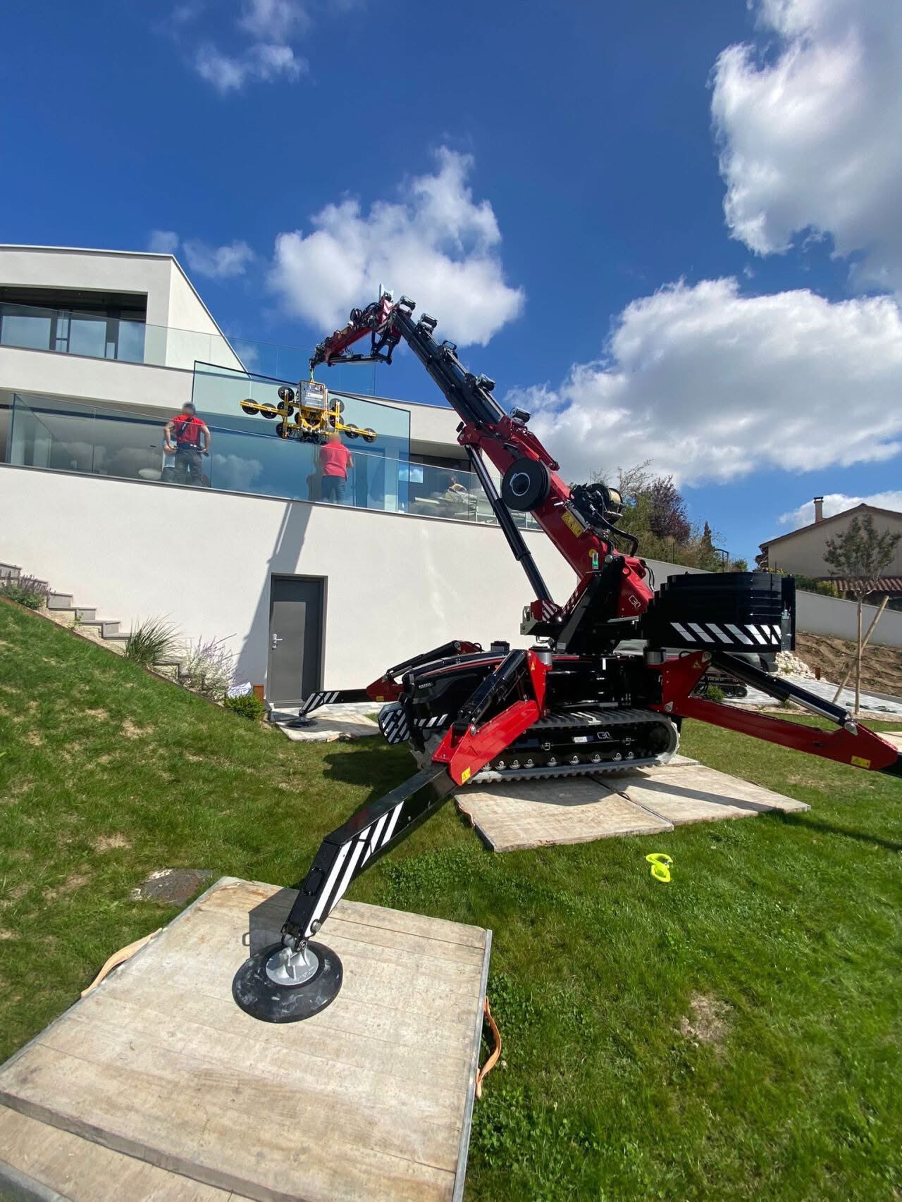 Hoeflon Compact Crane