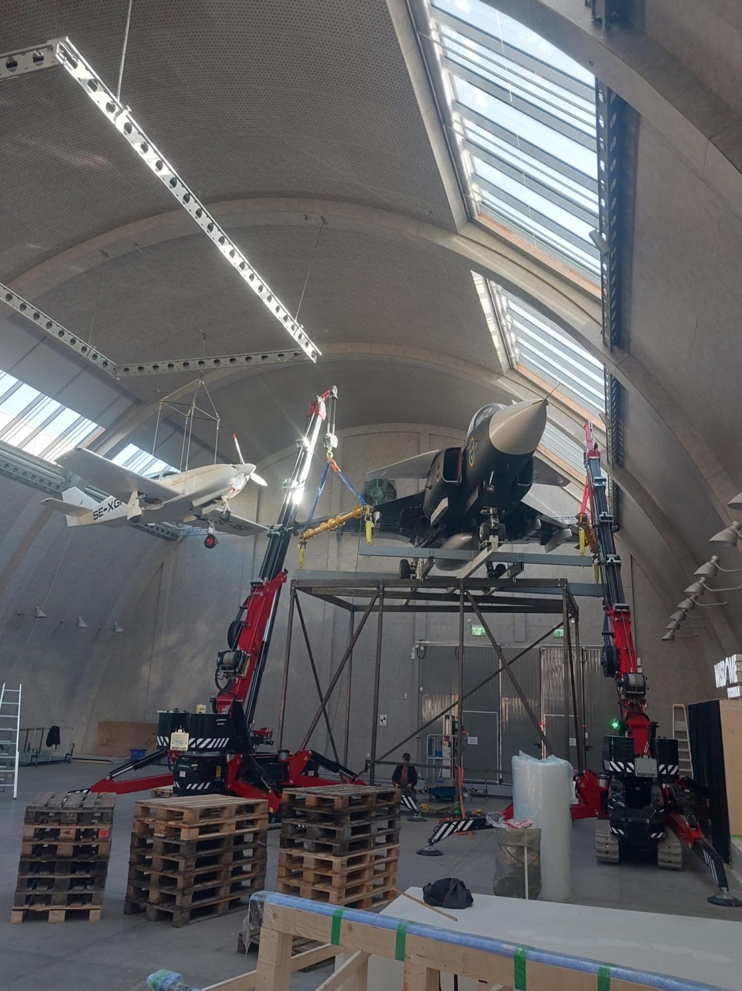 Hoeflon Compact Crane